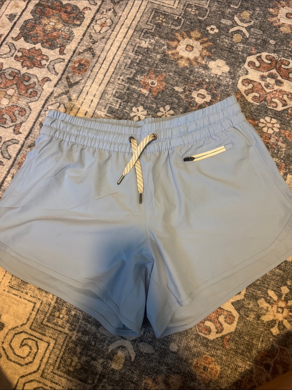 NWOT Vuori Women’s Clementine 2.0 Short 4" Shorts Sz Small - Picture 4 of 9